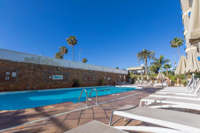 ULTRA LAST MINUTE PLAJA NSULELE CANARE 3*** LIVVO VERIL PLAYA ZBOR DIRECT DIN OTOPENI CU TAXE INCLUSE