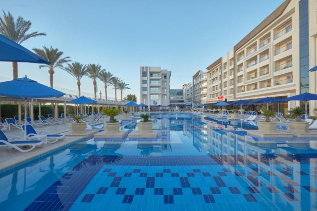 ULTIMELE LOCURI HURGHADA, AVION DIN CLUJ-NAPOCA, LA HOTEL BELLAGIO BEACH RESORT 5*, LA TARIFUL DE 710 EURO/PERSOANA, AI!