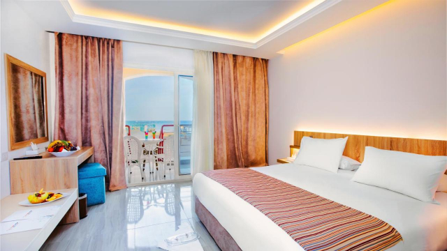 ULTIMELE LOCURI HURGHADA, AVION DIN CLUJ-NAPOCA, LA HOTEL TITANIC BEACH 5*, LA TARIFUL DE 527 EURO/PERSOANA, AI!