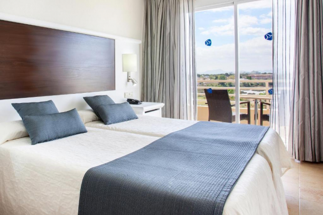 ULTRA LAST MINUTE PASTELE CATOLIC PALMA MALLORCA 3*** ALL INCLUSIVE GROUPOTEL AMAPOLA ZBOR CLUJ NAPOCA CU TAXE INCLUSE