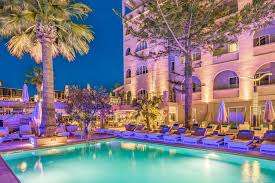  PASTE IN CRETA  GLAROS BEACH HOTEL 4* DEMIPENSIUNE  PLECARE IN 09.04.2026 PRET 599 EURO