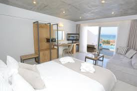 PASTE IN HALKIDIKI ALIA PALACE  4* DEMIPENSIUNE  PLECARE IN 10 .04.2026 5 NOPTI PRET 609 EURO