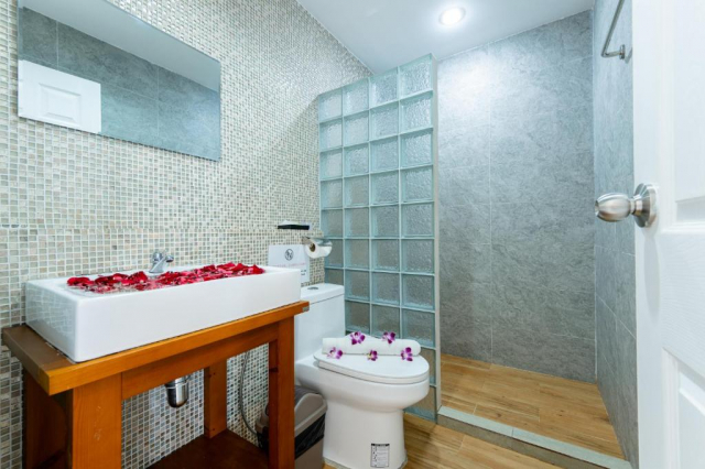 ULTRA LAST MINUTE THAILANDA-PHUKET 7 NOPTI LA VISTA INN ZBOR DIRECT DIN OTOPENI CU TAXE INCLUSE