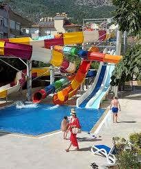 PASTE IN ALANIA KLEOPATRA ROYAL PALM 4*ALL INCLUSIVE PRET 348 EURO PLECARE IN 11.04.2026 7 NOPTI