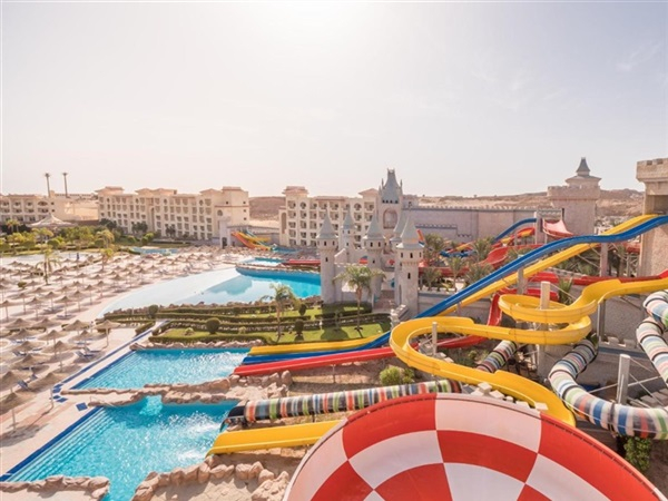 Sejur in Hurghada: 625 euro cazare 7 nopti cu Ultra All inclusive+ transport avion+ toate taxele 