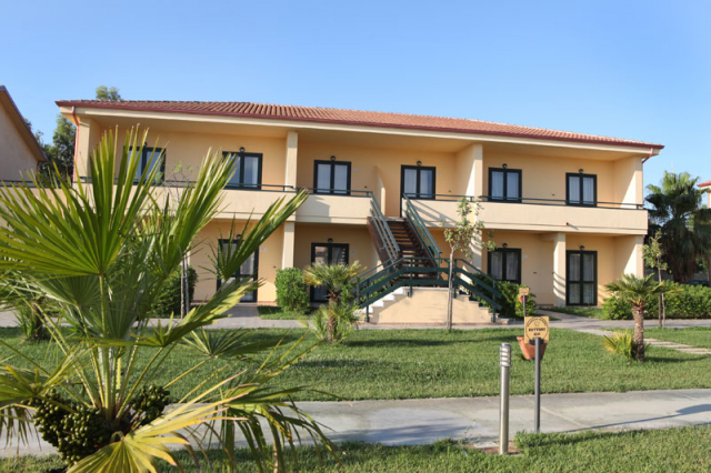 22.05 Zbor Bucuresti PUGLIA 699 euro/persoana/ 7 nopti demipensiune, taxe aeroport si transfer incluse