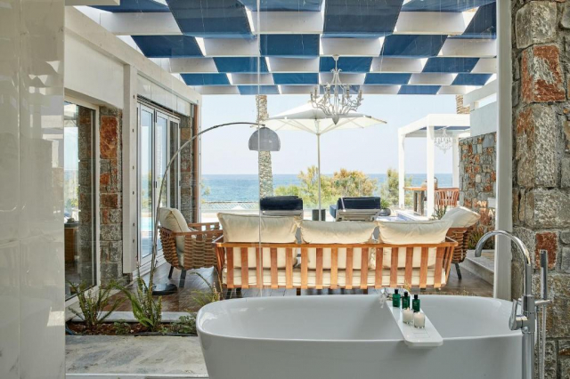 Sejur in Creta: 725 euro cazare 7 nopti cu All inclusive+ transport avion+ toate taxele 