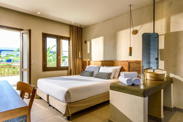 Sejur in Creta: 650 euro cazare 7 nopti cu All inclusive+ transport avion+ toate taxele 