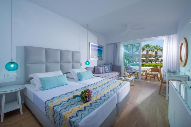 Sejur in Creta: 610 euro cazare 7 nopti cu All inclusive+ transport avion+ toate taxele 