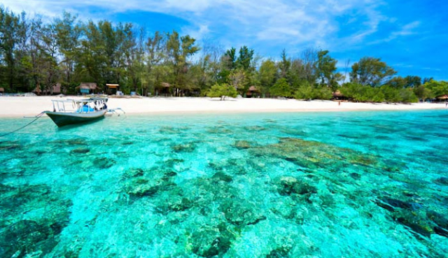 SEJUR COMBO BALI SI INSULA LOMBOK, AVION DIN BUCURESTI, LA HOTEL DE 4*, LA TARIFUL DE 1870 EURO/PERSOANA, MIC DEJUN!