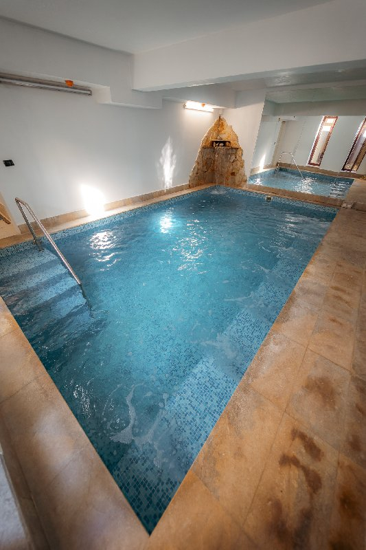 SUPER OFERTA PASTE ROMANIA-BAILE FELIX/1 MAI, 3 NOPTI CAZARE CU DEMIPENSIUNE, TRANSPORT INDIVIDUAL