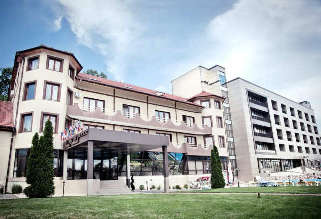 SUPER OFERTA PASTE ROMANIA-BAILE FELIX, 3 NOPTI CAZARE CU PENSIUNE COMPLETA, TRANSPORT INDIVIDUAL