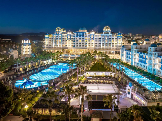 Paste in Antalya: 590 euro cazare 7 nopti cu Ultra All inclusive+ transport avion+ toate taxele 