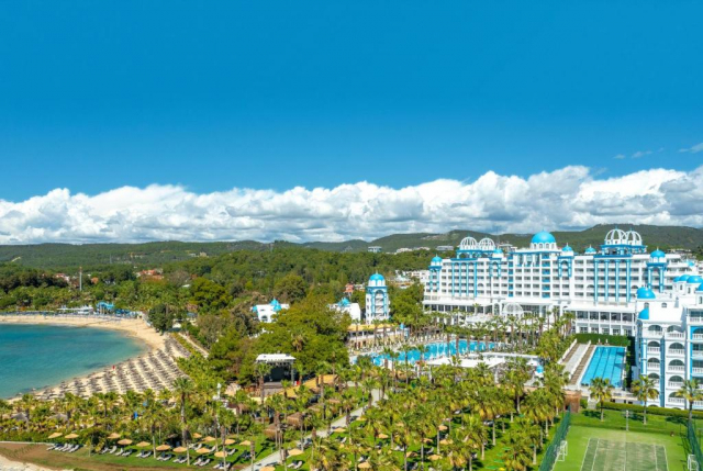 Paste in Antalya: 590 euro cazare 7 nopti cu Ultra All inclusive+ transport avion+ toate taxele 