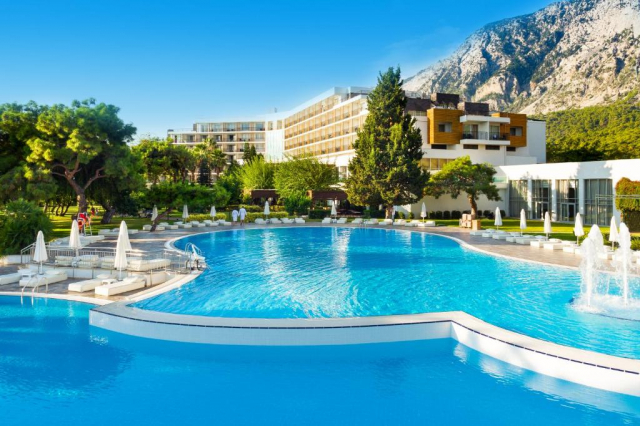 Paste in Antalya: 715 euro cazare 7 nopti cu Ultra All inclusive+ transport avion+ toate taxele 