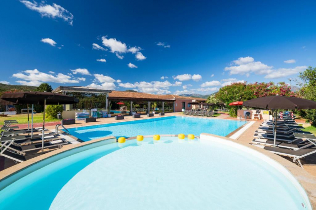 ULTRA LAST MINUTE SARDINIA CLUB HOTEL LI SUARI 4**** ALL INCLUSIVE ZBOR DIN CLUJ NAPOCA CU TAXE INCLUSE