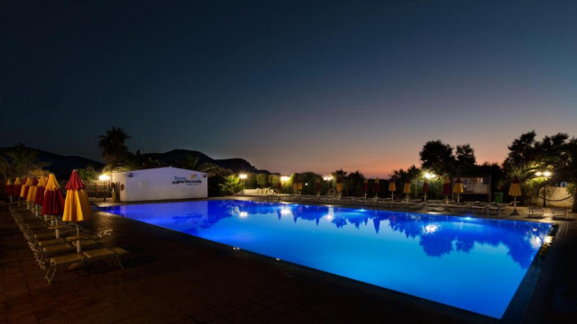 ULTRA LAST MINUTE SARDINIA TORRE CAMPING ALGHERO ZBOR DIN OTOPENI CU TAXE INCLUSE