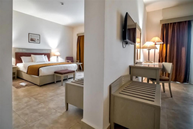 Sejur in Hurghada: 425 euro cazare 7 nopti cu All inclusive+ transport avion+ toate taxele 