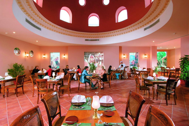 Paste in Hurghada: 675 euro cazare 7 nopti cu Ultra All inclusive+ transport avion+ toate taxele