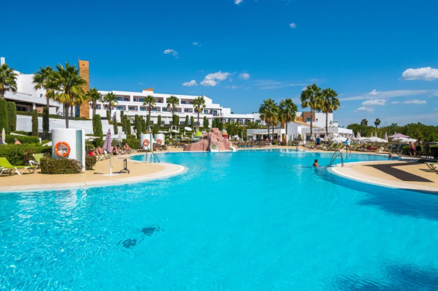 ULTRA LAST MINUTE PLAJA SPANIA  4**** DEMIPENSIUNE FUERTE ZBOR DIN OTOPENI CU TAXE INCLUSE