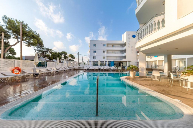 ULTRA LAST MINUTE CITY BREAK PLAJA MALLORCA 4**** TRITON BEACH  ZBOR CLUJ NAPOCA CU TAXE INCLUSE