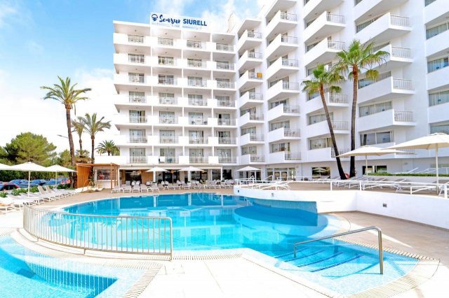 ULTRA LAST MINUTE CITY BREAK PLAJA MALLORCA 4**** DEMIPENSIUNE IBERSOL SUREL ZBOR CLUJ NAPOCA CU TAXE INCLUSE