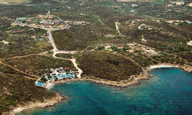 ULTRA LAST MINUTE SARDINIA BAIA ARANZOS  4**** DEMIPENSIUNE ZBOR DIN CLUJ NAPOCA CU TAXE INCLUSE