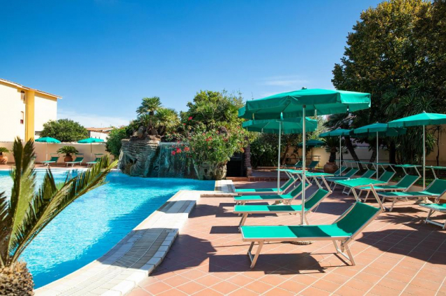ULTRA LAST MINUTE SARDINIA MARIA ROSARIA  4**** DEMIPENSIUNE ZBOR DIN CLUJ NAPOCA CU TAXE INCLUSE