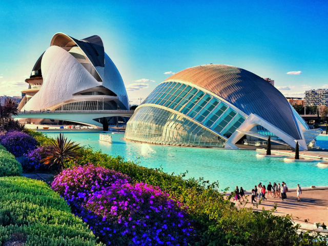 CITY BREAK VALENCIA - CU ZBOR DIN IASI  💃🏽🍊🌞