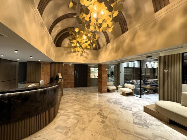 Paste in Grecia - Peraia: 399 euro cazare 4 nopti cu mic dejun+ transport avion+ toate taxele