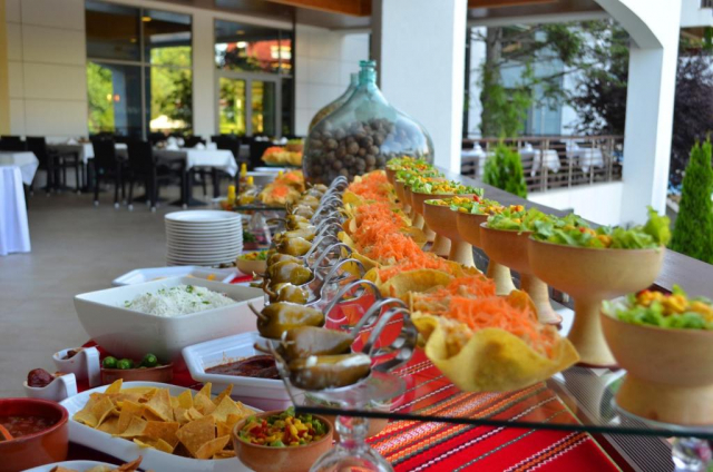 Paste cu All inclusive in Bulgaria la hotel Flamingo Grand 5* 