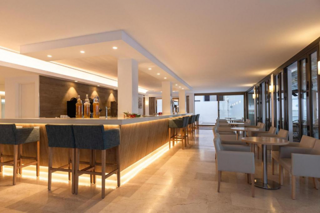 ULTRA LAST MINUTE PALMA MALLORCA 3*** DEMIPENSIUNE VERONICA BEACH  ZBOR DIN CLUJ NAPOCA CU TAXE INCLUSE