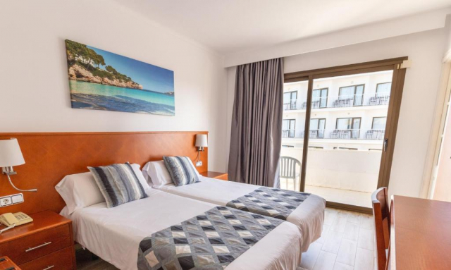 ULTRA LAST MINUTE PALMA MALLORCA 3*** DEMIPENSIUNE VERONICA BEACH  ZBOR DIN CLUJ NAPOCA CU TAXE INCLUSE