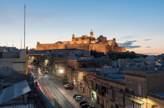 LAST MINUTE MALTA THE DUKE HOTEL 4**** MIC DEJUN ZBOR DIN CLUJ NAPOCA CU TAXE INCLUSE