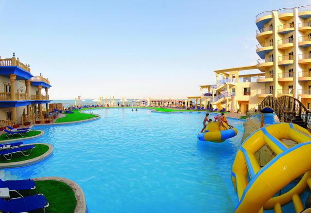 Sejur in Hurghada: 310 euro cazare 7 nopti cu All inclusive+ transport avion+ toate taxele 