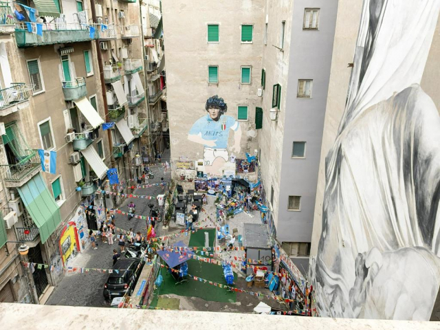 City Break in Napoli:de la 259 euro cazare 3 nopti cu mic dejun+ transport avion+ toate taxele