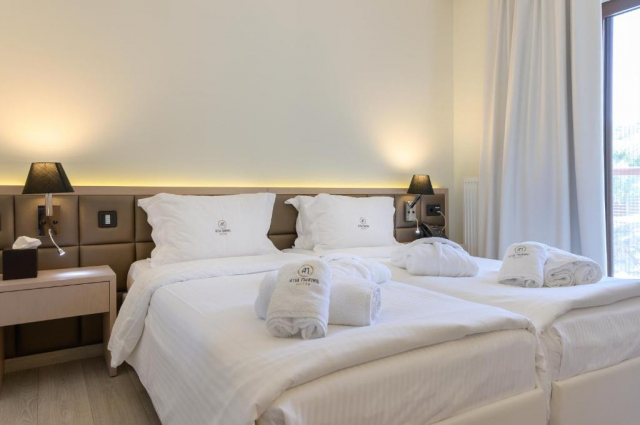 Paste in Halkidiki la Ayia Marina Suites 4* 