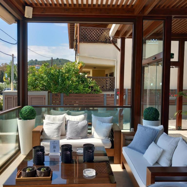 Paste in Halkidiki la Ayia Marina Suites 4* 