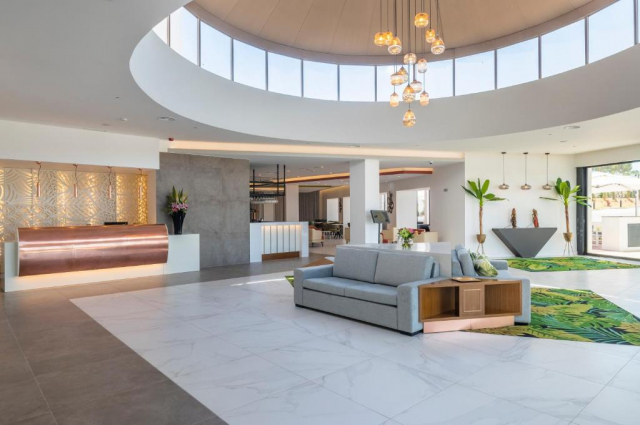 ULTRA LAST MINUTE LA PLAJA IN PORTUGALIA 4**** DEMIPENSIUNE REGENCY SALGADOIS  ZBOR DIN OTOPENI CU TAXE INCLUSE