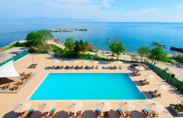 Paste in Kavala la hotel Lucy 5* 