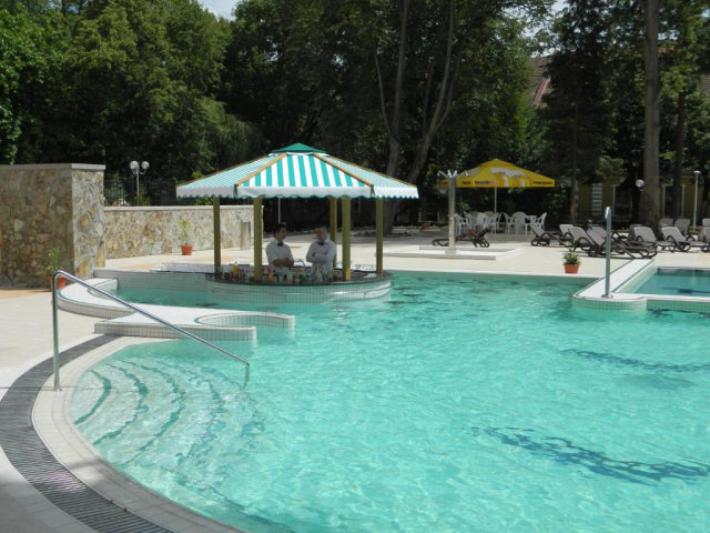 Paste in Baile Felix la hotel Termal 3* 