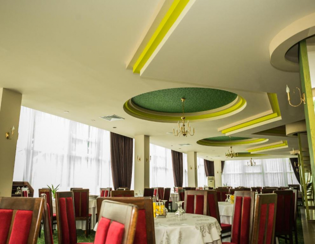 Paste in Baile Herculane la Bacolux Diana Resort 3* 