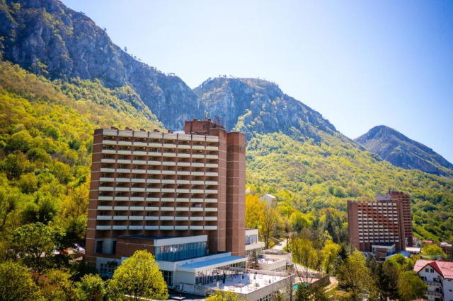 Paste in Baile Herculane la Bacolux Diana Resort 3* 