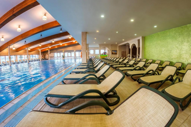 Paste in Sangeorgiu de Mures la Apollo Wellness Club 4* 