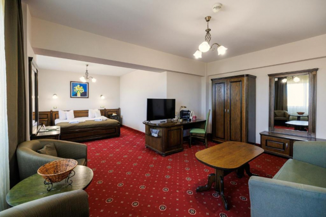 Paste in Sangeorgiu de Mures la Apollo Wellness Club 4* 