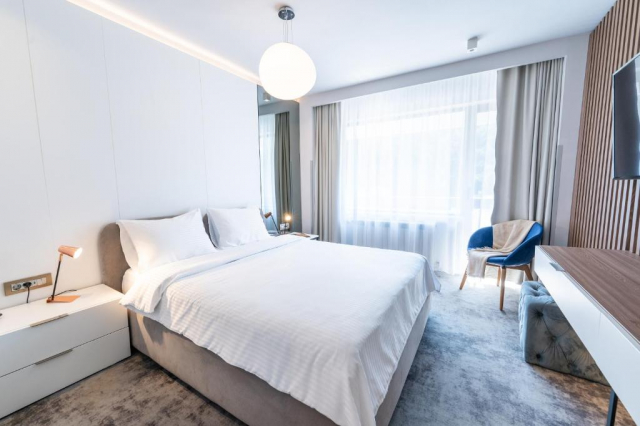 Paste in Sinaia la hotel Sinaia 4*