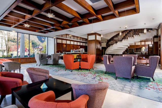 Paste in Sinaia la hotel International 4*