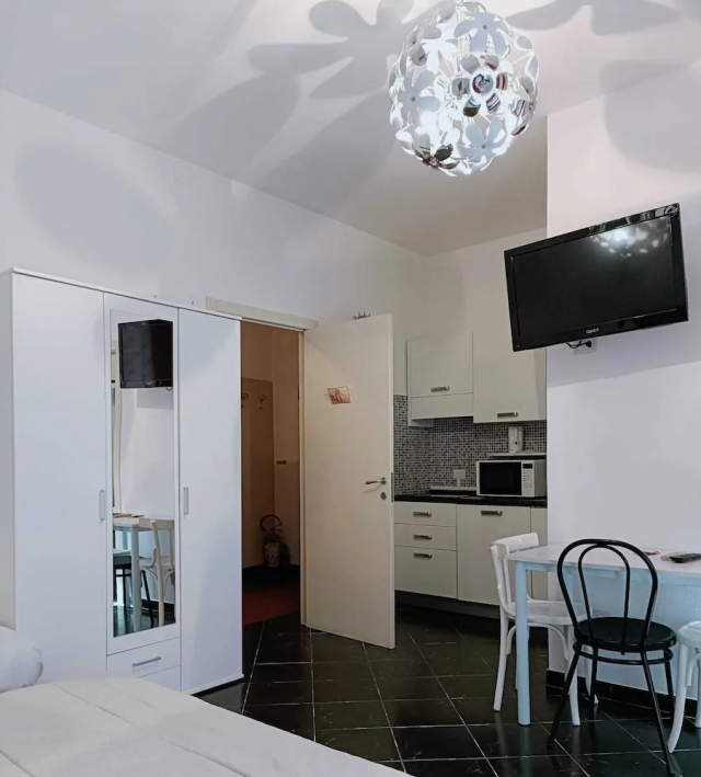 Sejur in Sardinia/Italia: 359 euro cazare 7 nopti cu mic dejun+ transport avion+ toate taxele