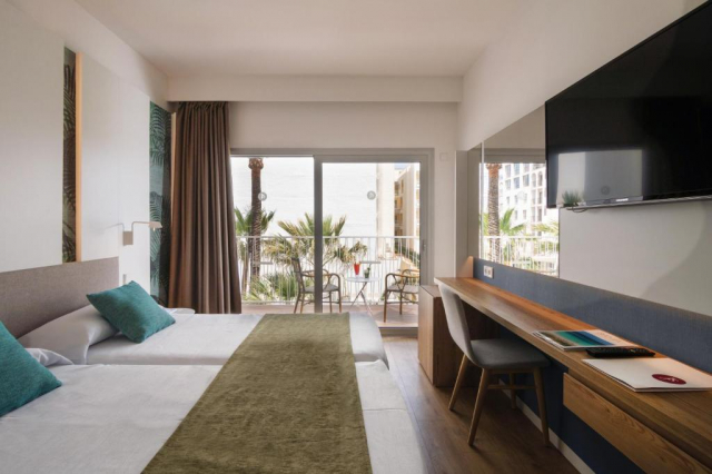 ULTRA LAST MINUTE 1 MAI PALMA MALLORCA 4**** JS YATE DEMIPENSIUNE ZBOR DIN CLUJ NAPOCA CU TAXE INCLUSE