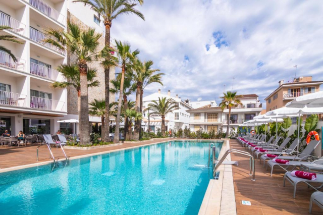 ULTRA LAST MINUTE 1 MAI PALMA MALLORCA 4**** JS YATE DEMIPENSIUNE ZBOR DIN CLUJ NAPOCA CU TAXE INCLUSE